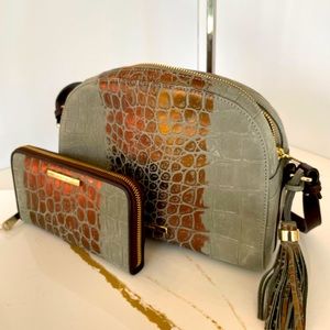 Brahmin 2-pc. Hunter green Crossbody handbag and matching Abby wallet. NWOT